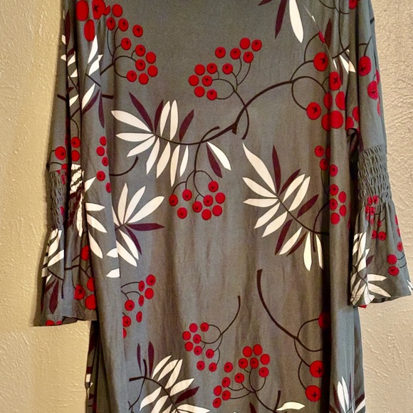 Winter inspired floral dress with berries and leaves Agnes and Dora XXL - Picture 3 of 5